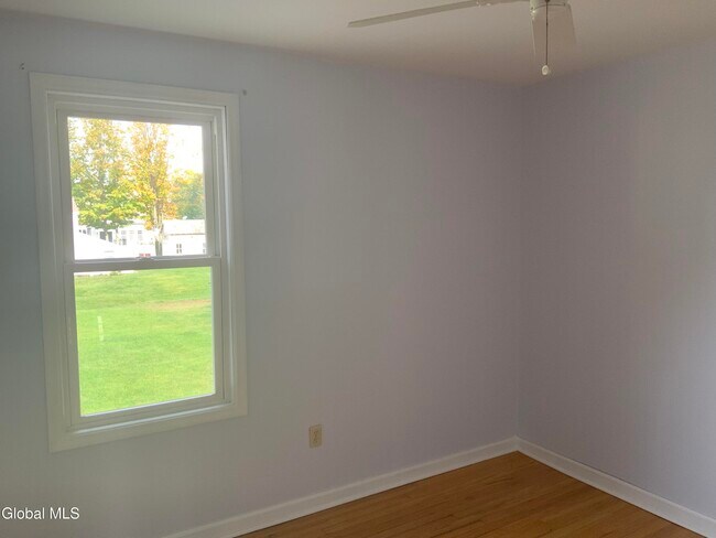 Building Photo - 160 Jackson St