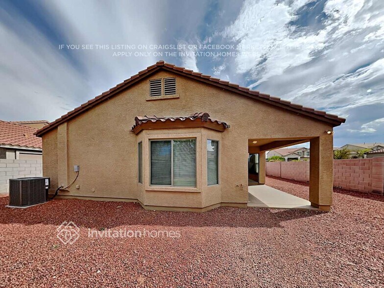 Building Photo - 18138 W Sanna St