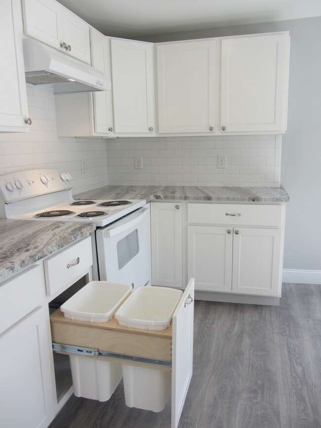 Building Photo - 59 Western Ave