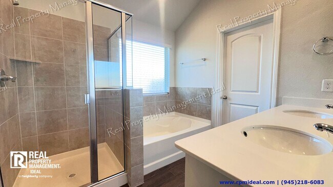 Building Photo - YOUR 3-BED, 2-BATH DREAM HOME AWAITS IN GRAND PRAIRIE