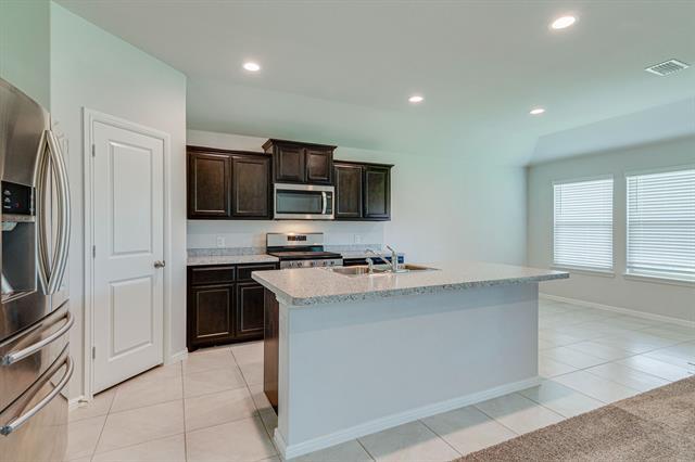 Building Photo - 16413 Milwaukee St