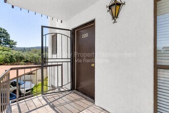 Building Photo - 500 Glenwood Cir