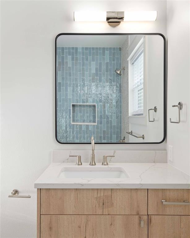 Building Photo - 3301 Duval St