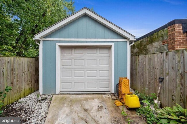 Building Photo - 1660 Aberdeen Rd