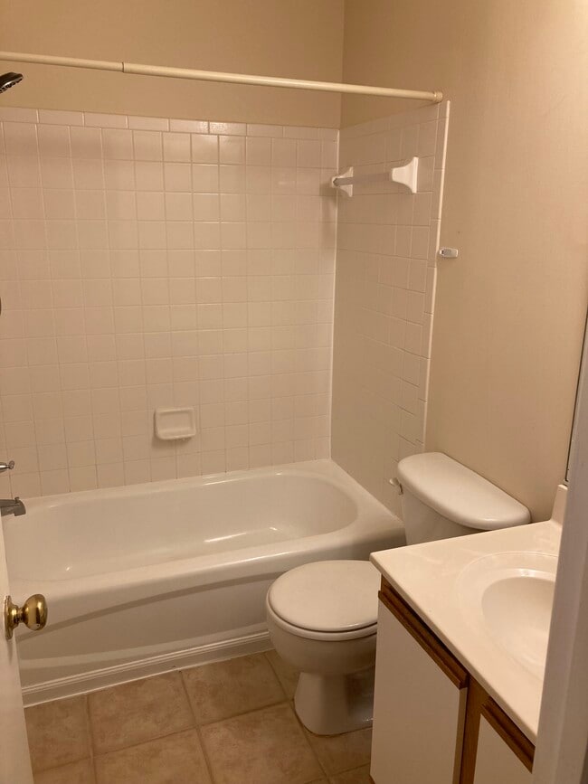Building Photo - 4811 Waltonshire Cir