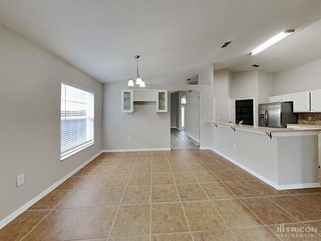 Building Photo - 14232 Colonial Lakes Dr