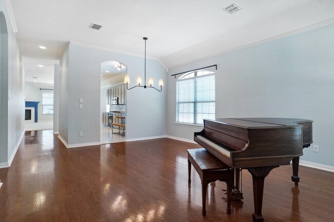 Building Photo - 5920 Pedernales Ridge