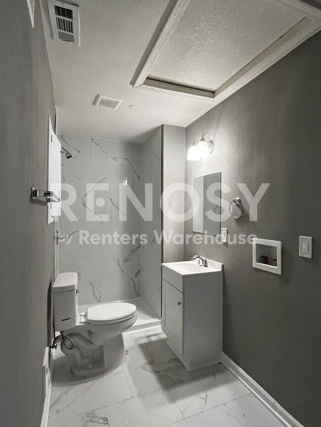 Building Photo - Cozy Rehabbed 4 Bed, 2 Bath with New Appliances in KCMO!