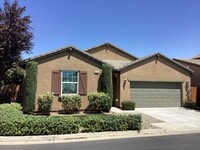 Building Photo - 3930 W Prescott Ave