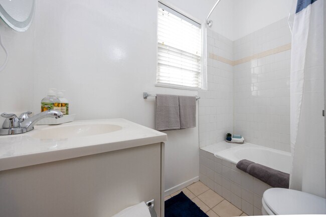 Floorplan - Don Carlos Apartments