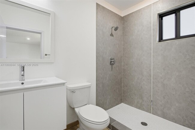 Building Photo - 936 NW 10th St