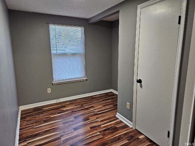 Building Photo - 5608 Bringle Ct