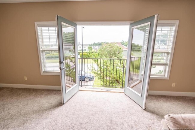 Building Photo - 1611 Bluffside Dr