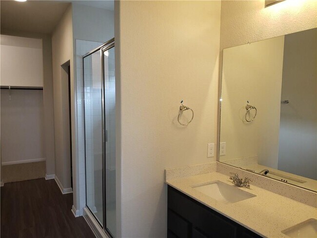 Building Photo - 416 Otto Ave