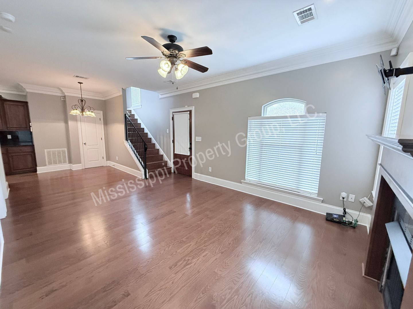Building Photo - 157 Falls Grove Drive