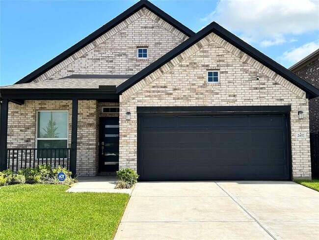 Building Photo - 2437 Fairway Hbr Dr