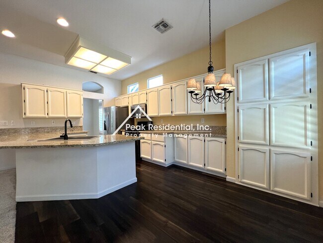 Building Photo - Wonderful 3bd/2ba Elk Grove Home!