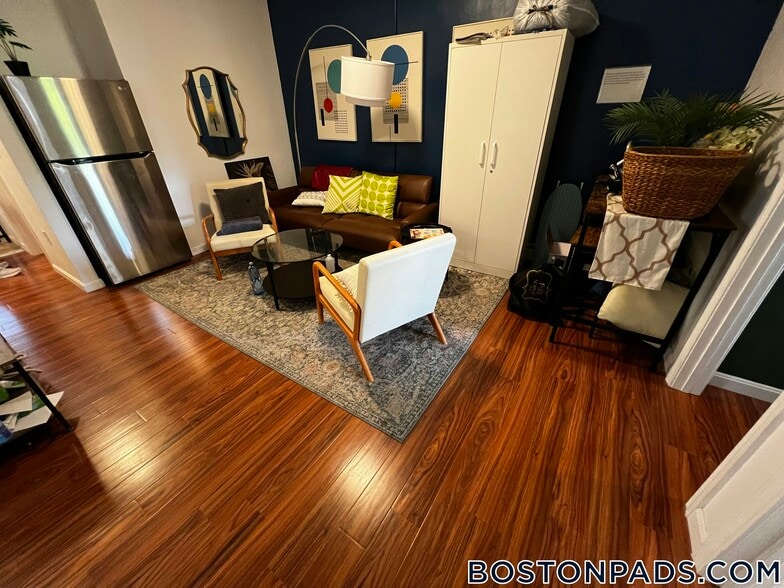 Building Photo - 871 Harrison Ave