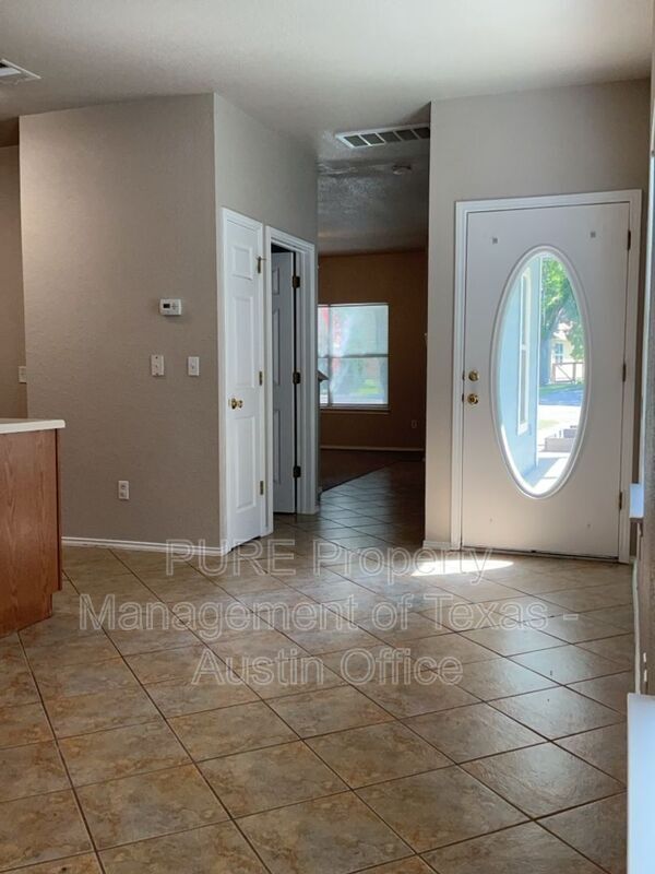 Building Photo - 302 Windridge Village Cove