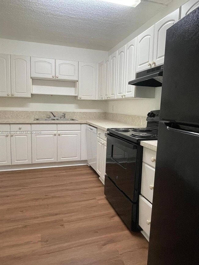 Building Photo - 14830 Naranja Lakes Blvd