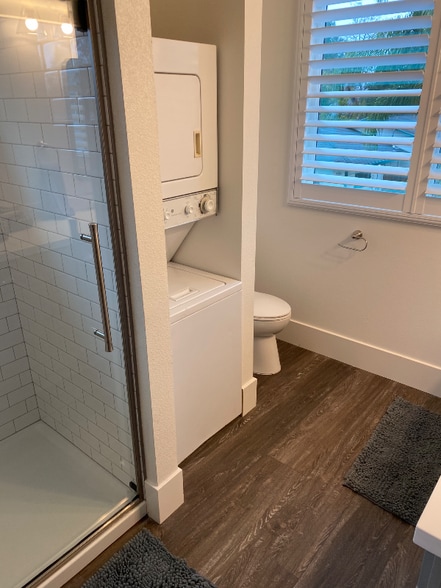 Primary Photo - 904 1/2 Persifer St