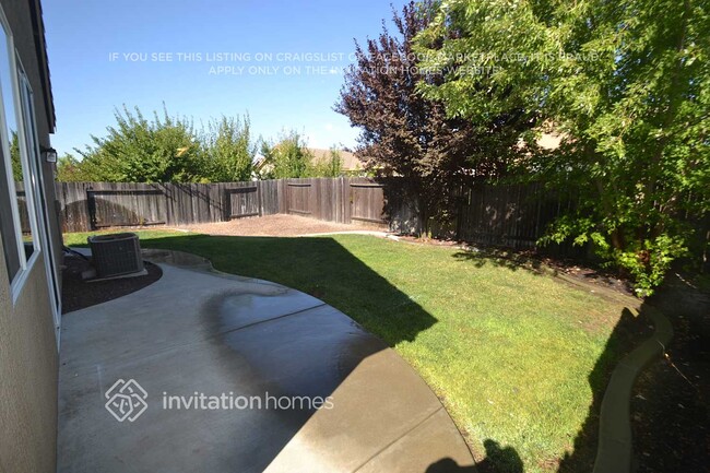 Building Photo - 5676 Bridgecross Dr