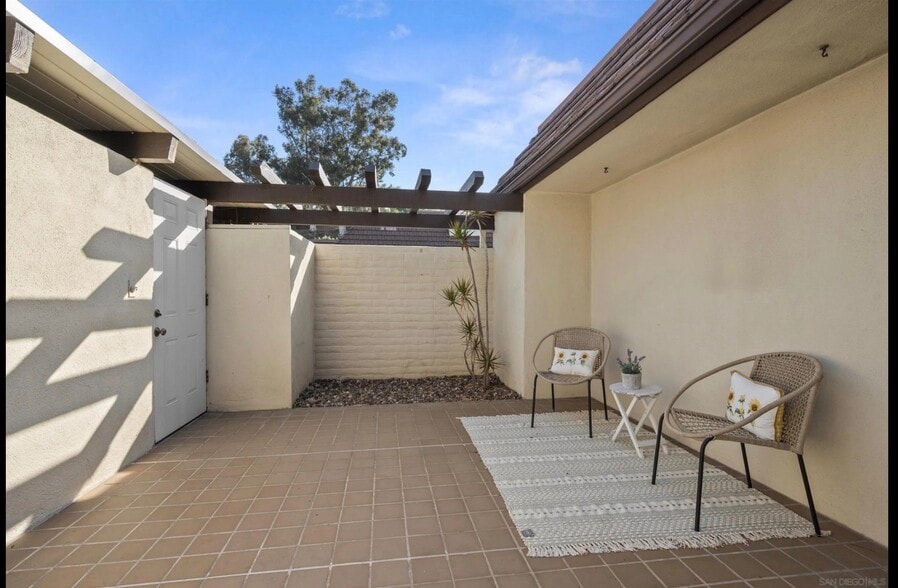 Building Photo - 4224 Collwood Ln