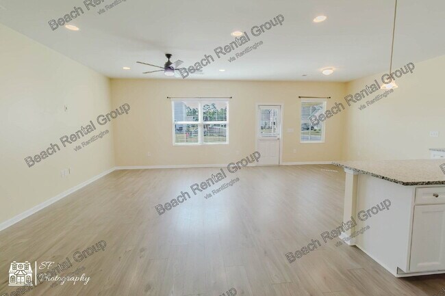 Building Photo - 3500 Cornflower Wy