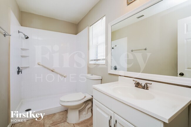 Building Photo - 1802 Ridgecrest St