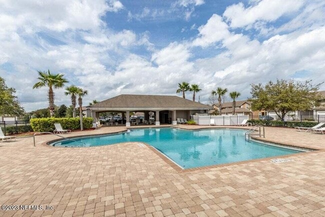Building Photo - 264 Scrub Jay Dr