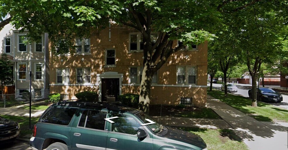 Building Photo - 3562 W Henderson St