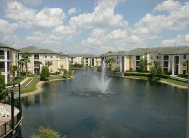 Building Photo - Spacious 4/2 condo in Bella Terra communit...