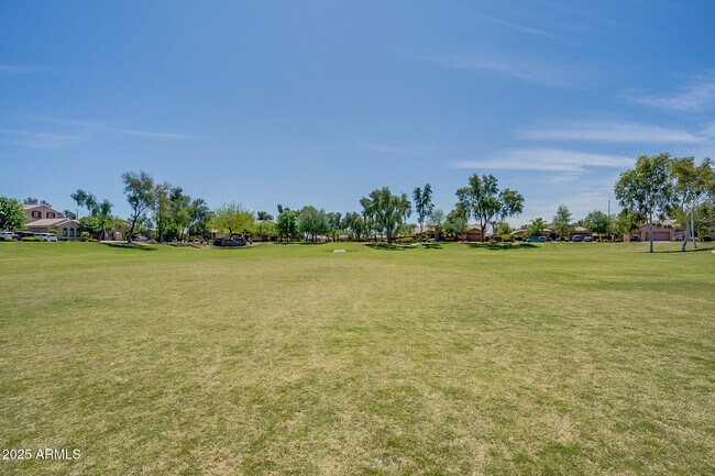 Building Photo - 4711 E Buckboard Ct