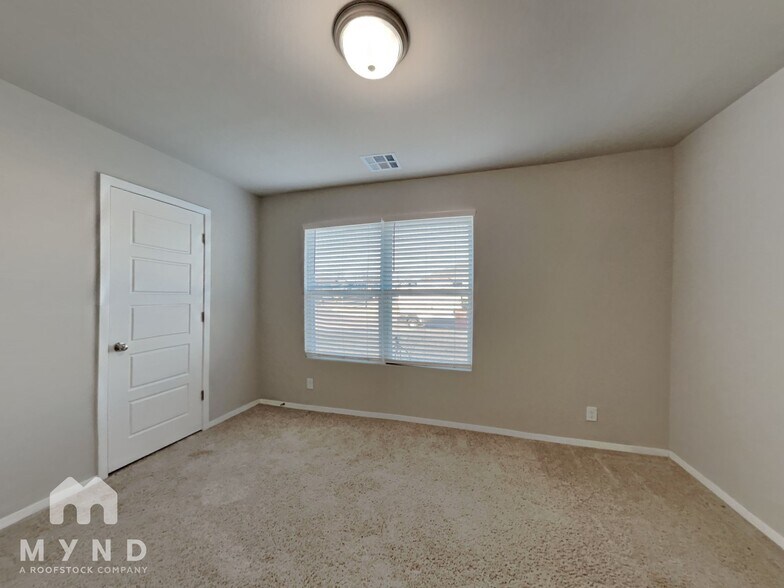 Building Photo - 14109 N 74th E Ave