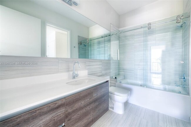 Building Photo - 301 Altara Ave