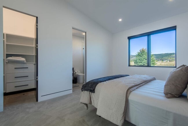 Building Photo - 779 Lucia Ln