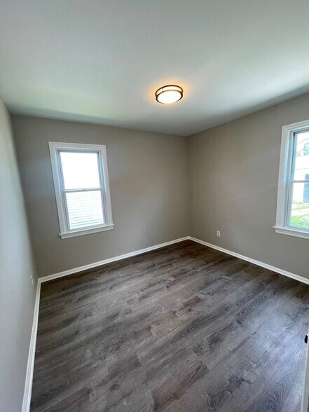 Building Photo - 2910 Brookdale Ave
