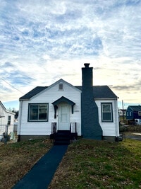 Building Photo - 7446 Calvin Ave