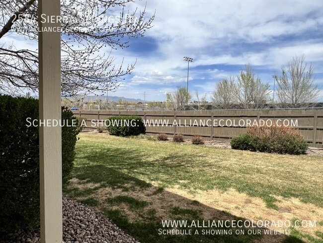 Building Photo - 2584 Sierra Springs Dr