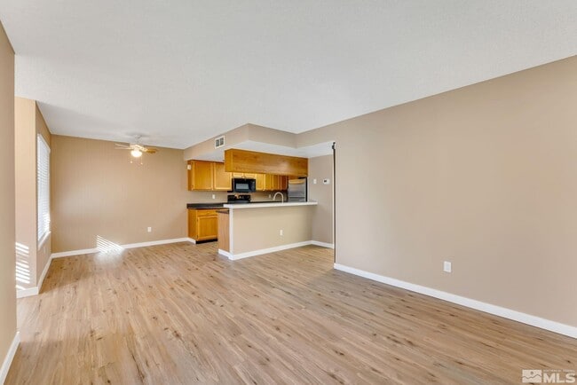 Building Photo - 536 Nichols Blvd