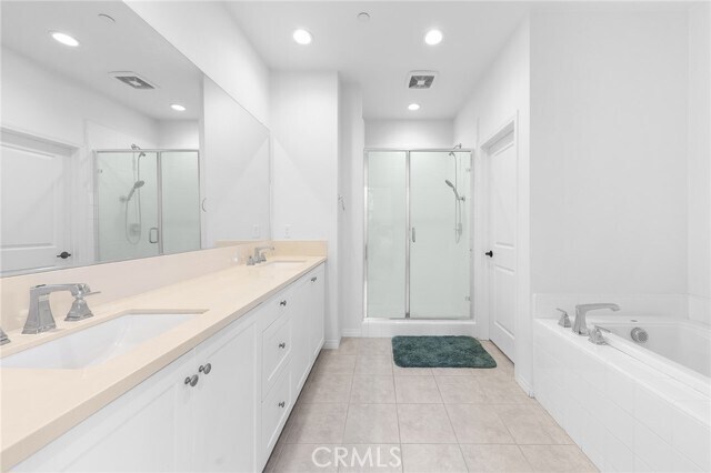 Building Photo - 117 Henson