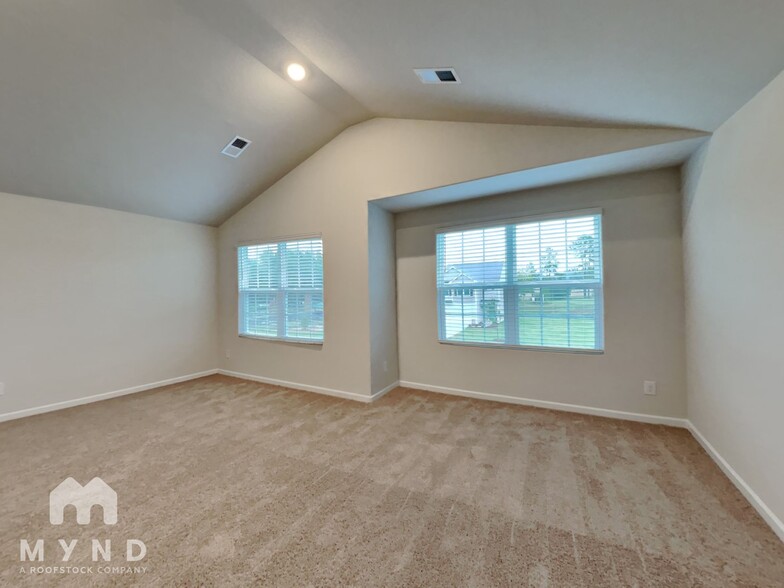 Building Photo - 72 Royal Mdw Dr