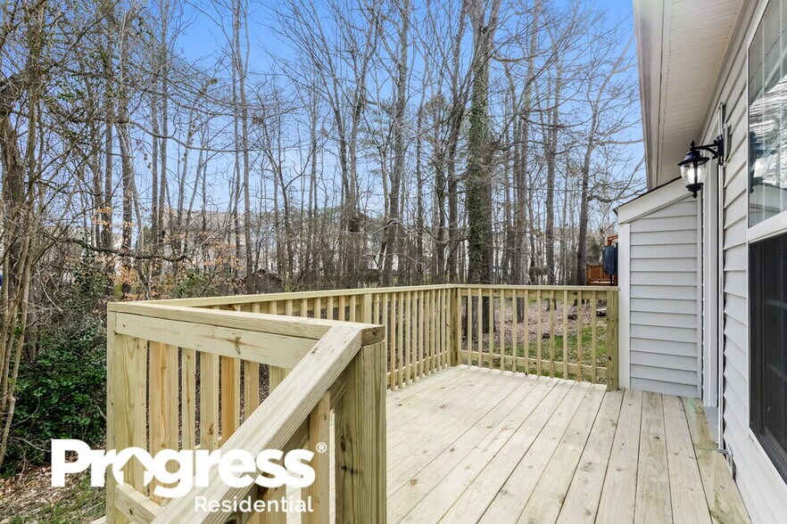 Building Photo - 1243 Brook Farm Ln