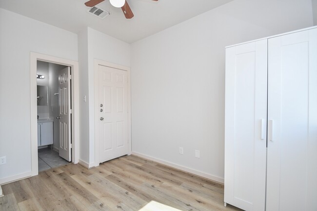 Building Photo - 4108 McKinney St