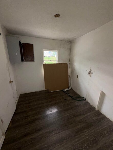 Building Photo - 3024 Glenwood Ave