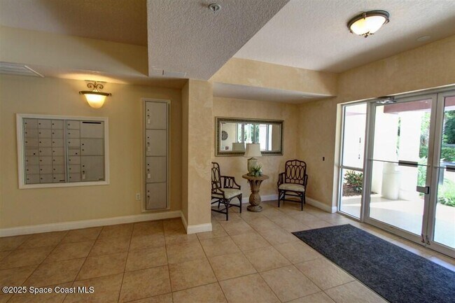 Building Photo - 8921 Lake Dr