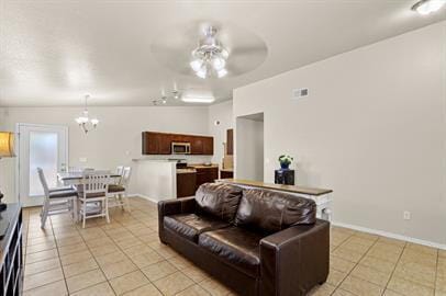 Building Photo - 4-Bedroom with 2 Full Baths in Northeast, El Paso!