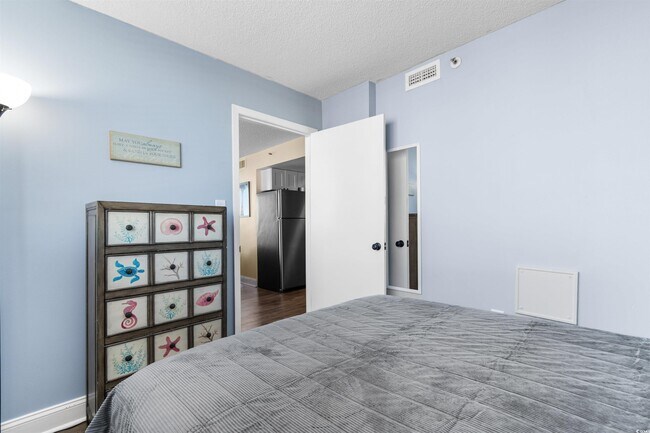 Building Photo - 1501 S Ocean Blvd