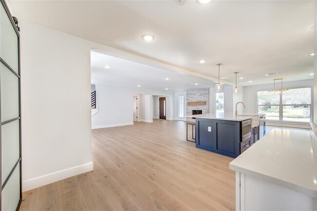 Building Photo - 1810 Eagle Falls Ct
