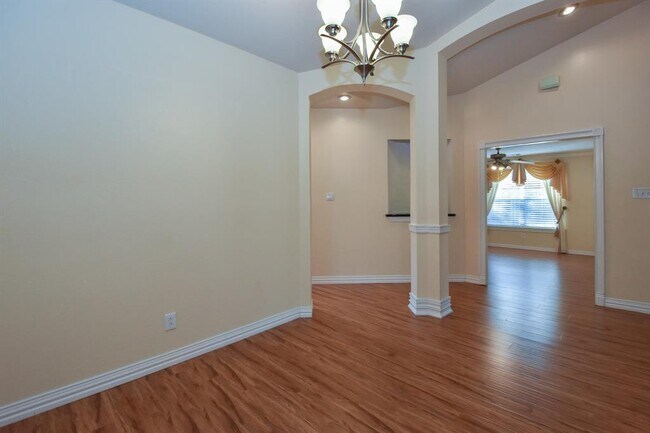 Building Photo - 14814 Cantor Cir